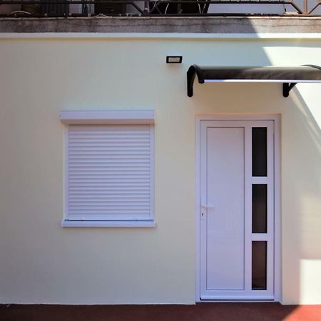 Studio Apartman Danijela Pula Exterior photo