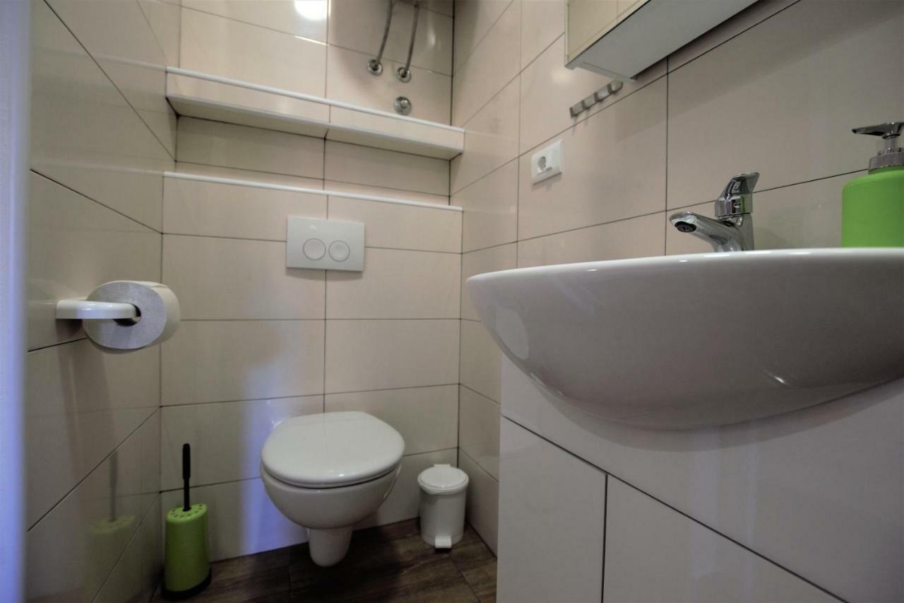 Studio Apartman Danijela Pula Exterior photo